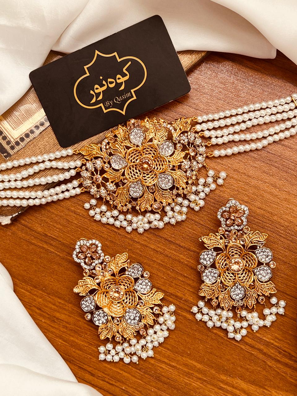 Beautiful Partywear Choker Set