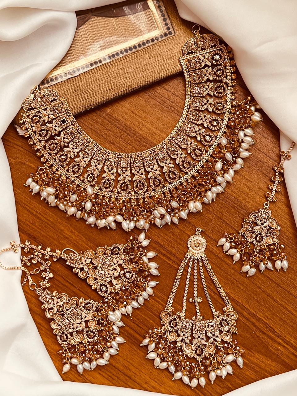 Beautiful Bridal Set - 5 Colours