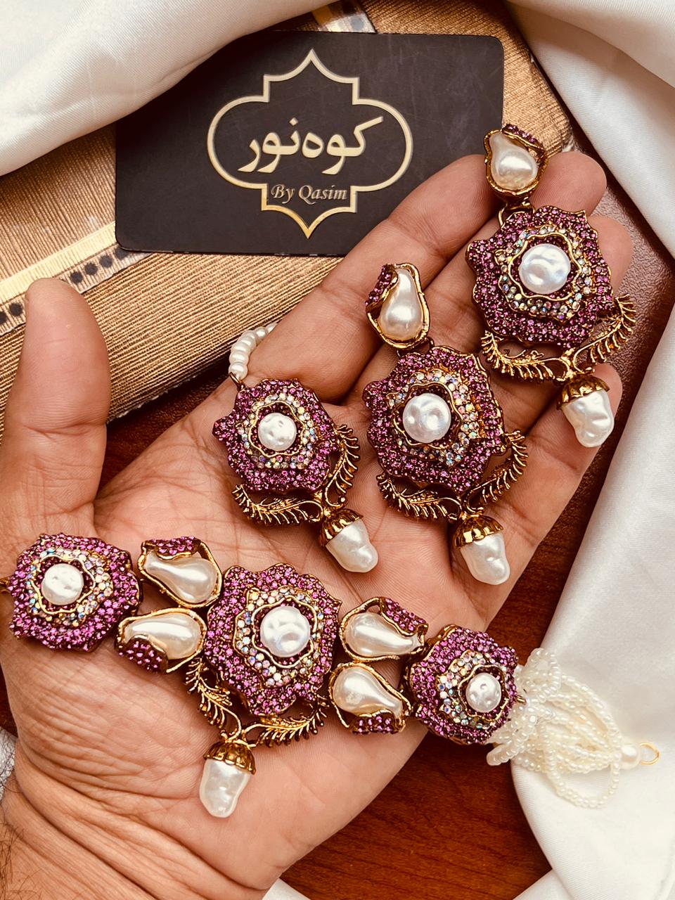 Turkish 3 Flower Choker Set