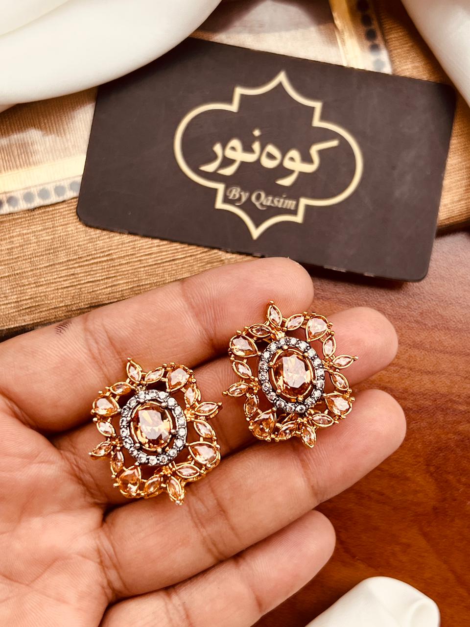 Oxidised Zircon Tops