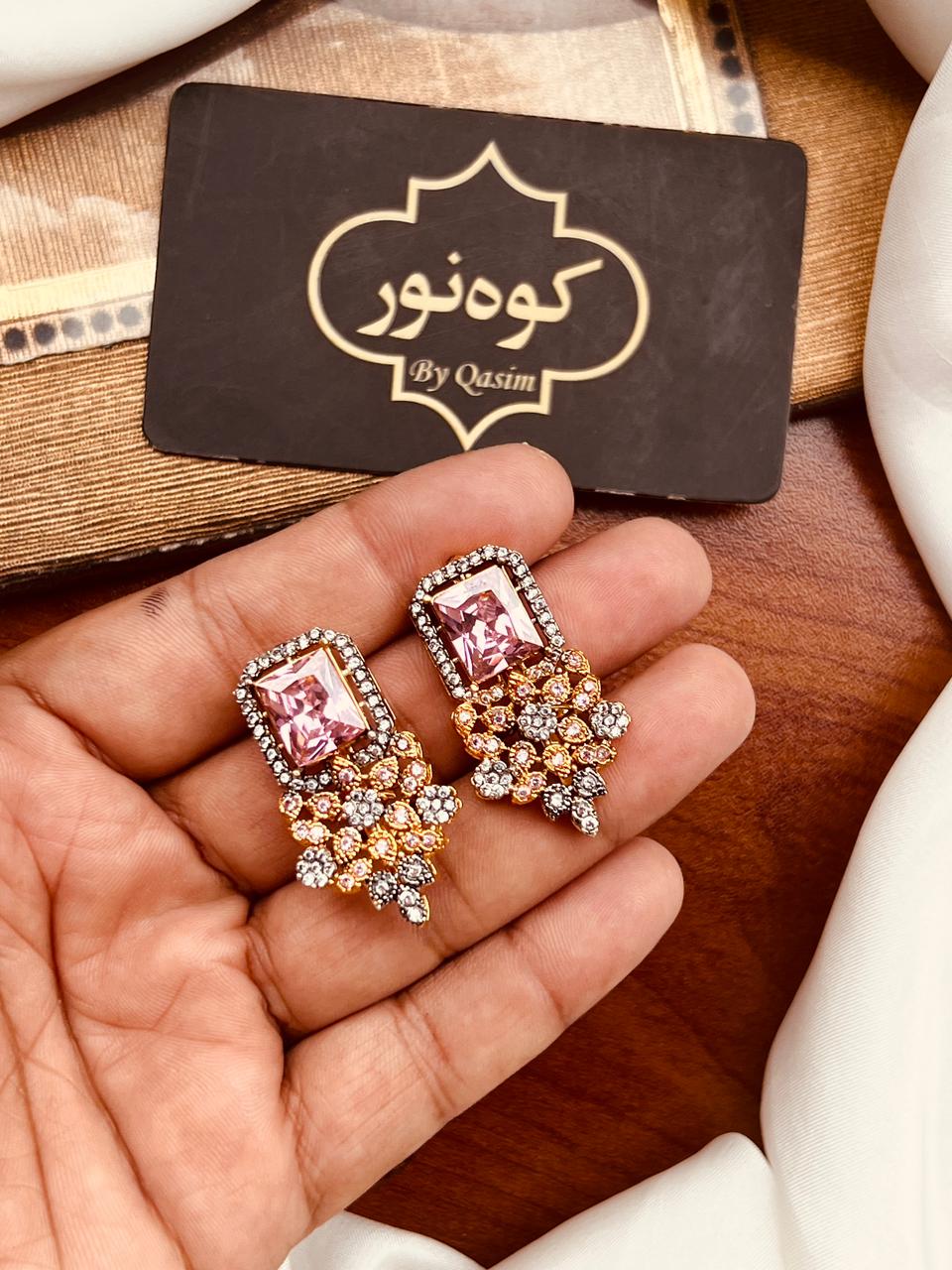 Oxidised Zircon Tops