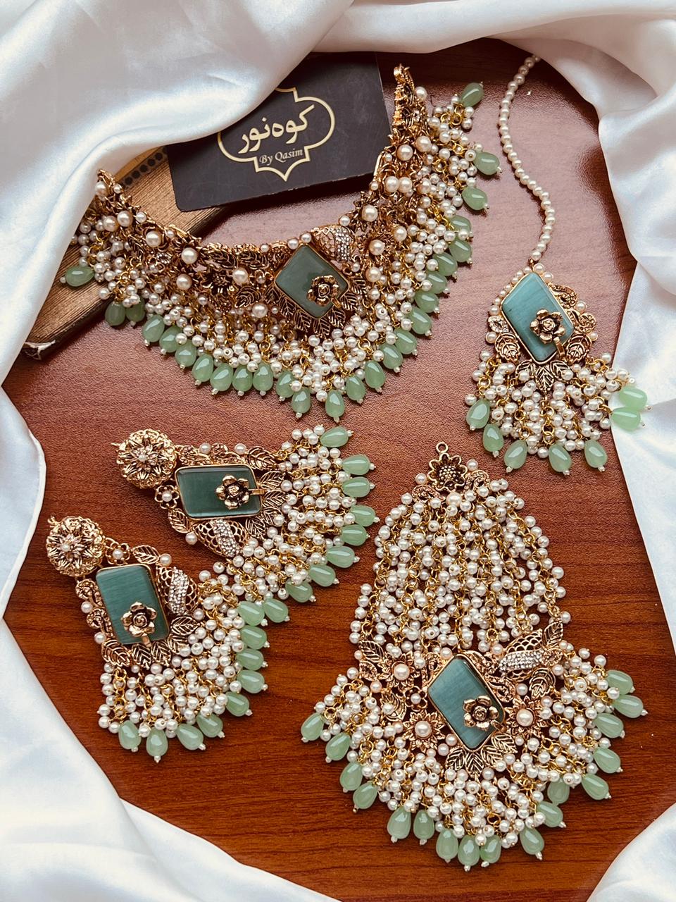 Manjos Bridal Set