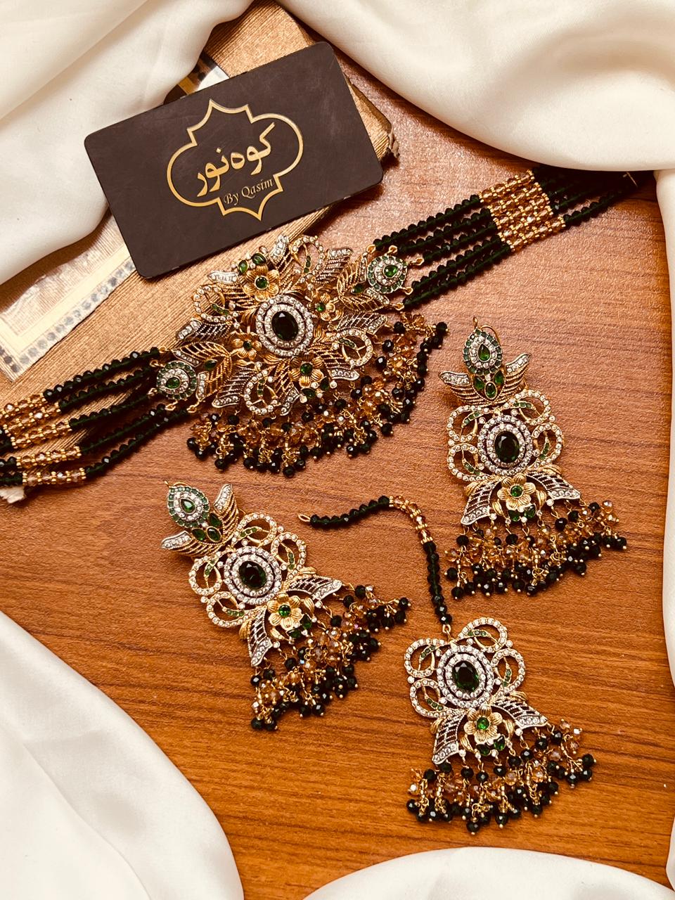 Beautiful Elegant Zircon Casting Choker Set – 5 Colours