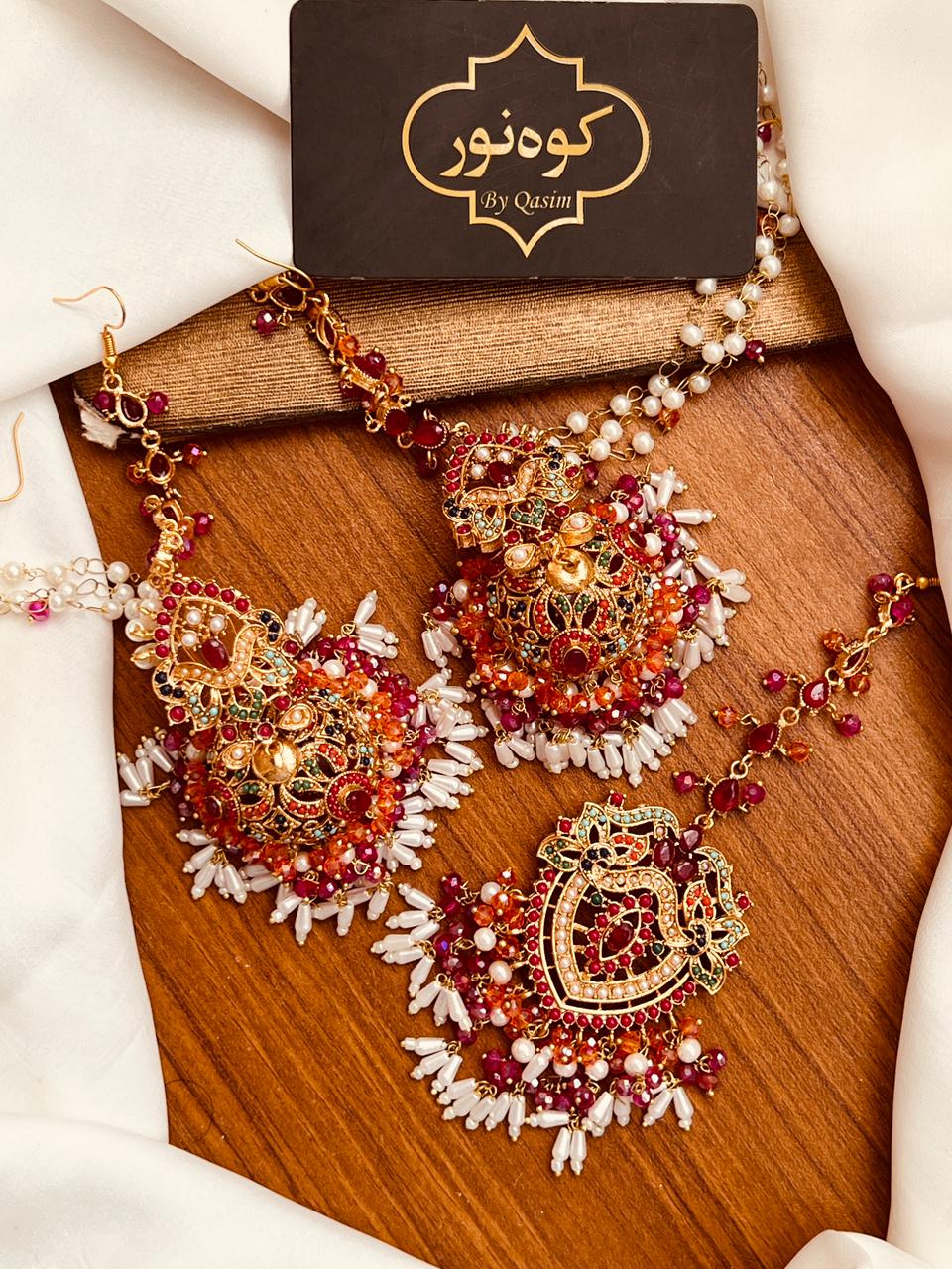 Beautiful Nortan Jhumki with Tika