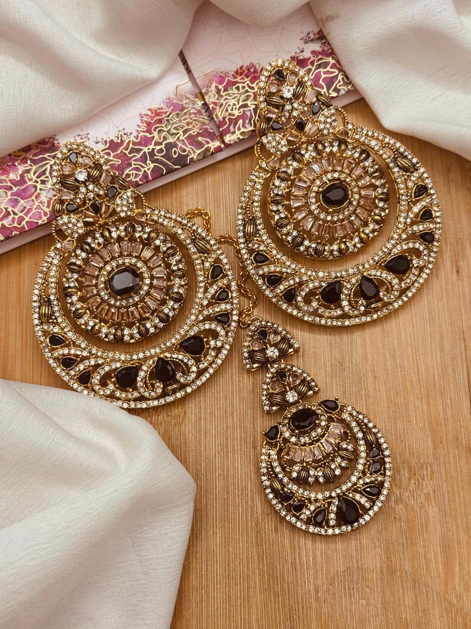 Long Earring With Teka Set